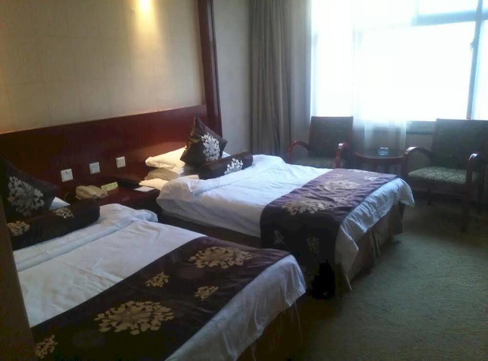 New Century Fengming Resort 枣庄 外观 照片